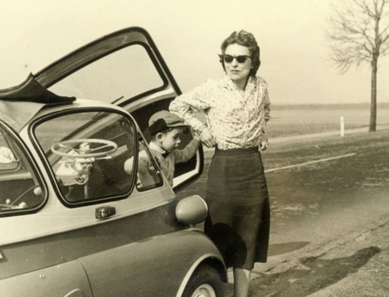 The Isetta: The Unique Microcar from the 1950s that was too ahead of its time Vehicles &; Transportat