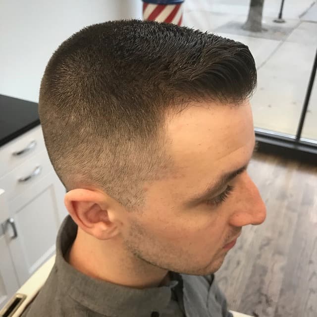 #10 Short and Side Swept Hairstyle