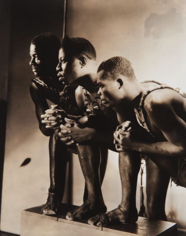 #16 Kykunkor Dancers, 1934.
