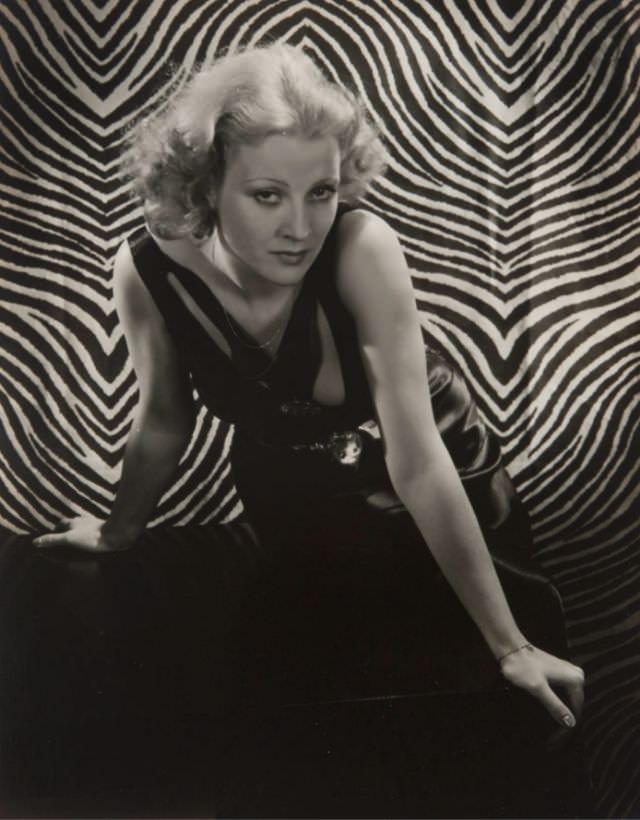 #18 Margot Grahame, 1935.