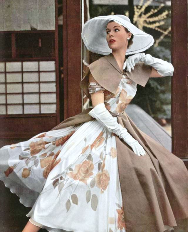 #11 Stella in print mousseline and organdy manteau perfect for a garden party by Grès, 1953