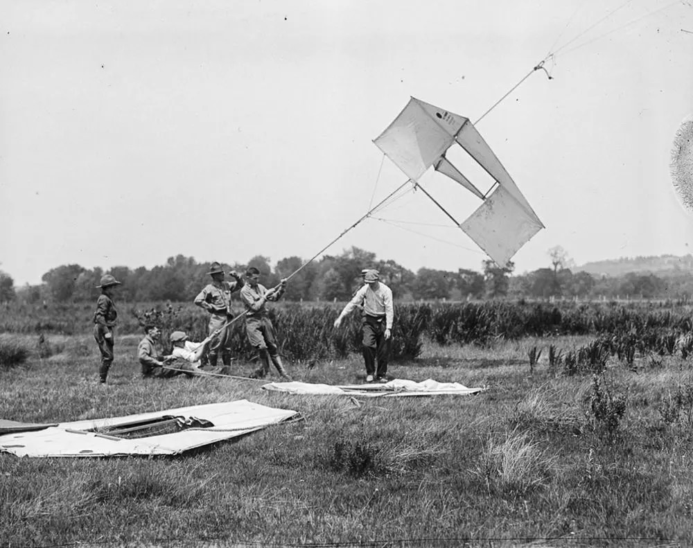 #5  The Incredible History of Man-Lifting Kites: The Aerial Reconnaissance Technology you never knew Existed! #5