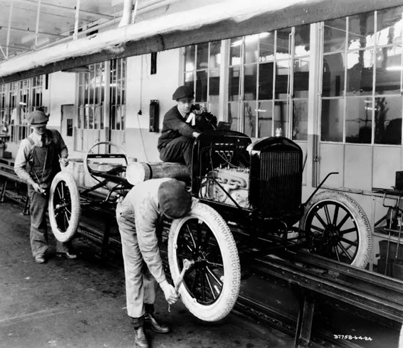 The Model T Revolution: The Impact of Assembly Line Mass-Production in the 1910s and 1920s Vehicles