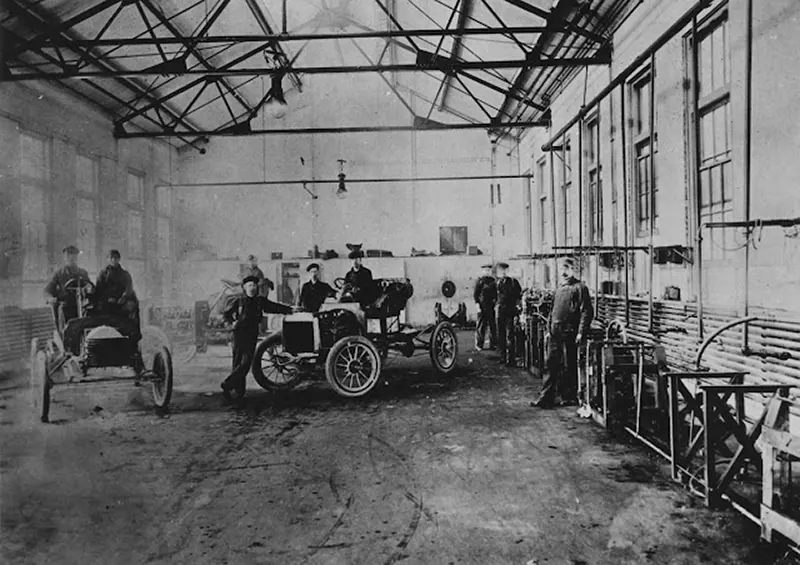 The Model T Revolution: The Impact of Assembly Line Mass-Production in the 1910s and 1920s Vehicles