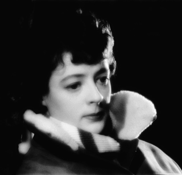 Nowhere to Go 1958: A masterpiece British crime drama Movies
