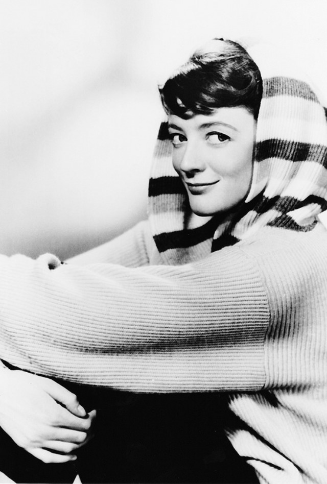 Nowhere to Go 1958: A masterpiece British crime drama Movies