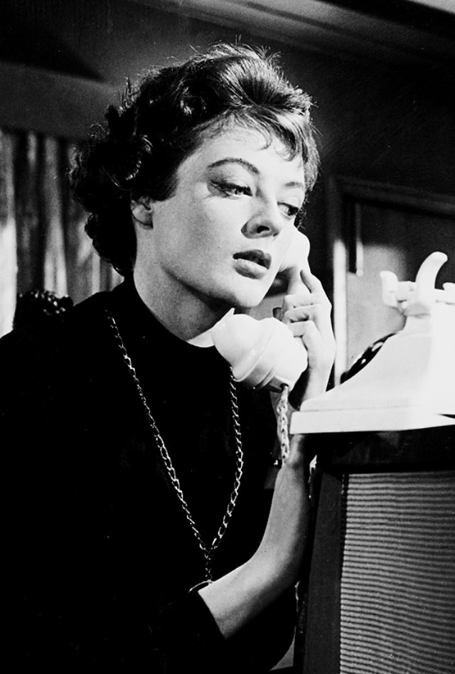 #21 Nowhere to Go 1958: A masterpiece British crime drama #21 Movies