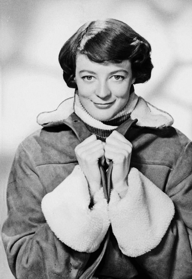 Nowhere to Go 1958: A masterpiece British crime drama Movies