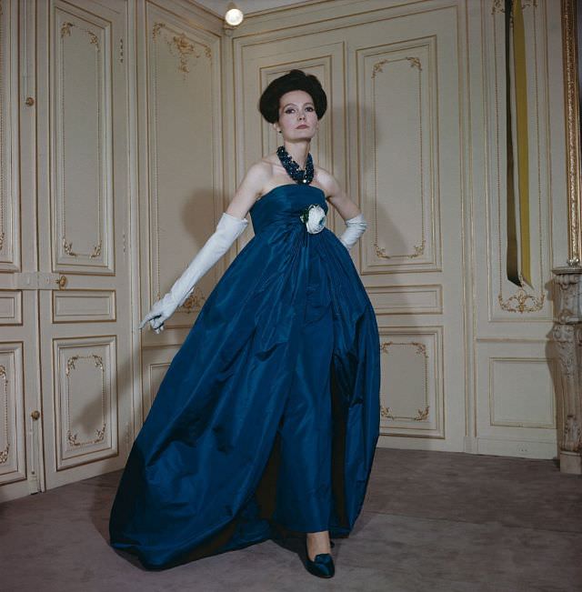#9 Teal-blue evening gown by Pierre Cardin. Fall-Winter 1958-1959.