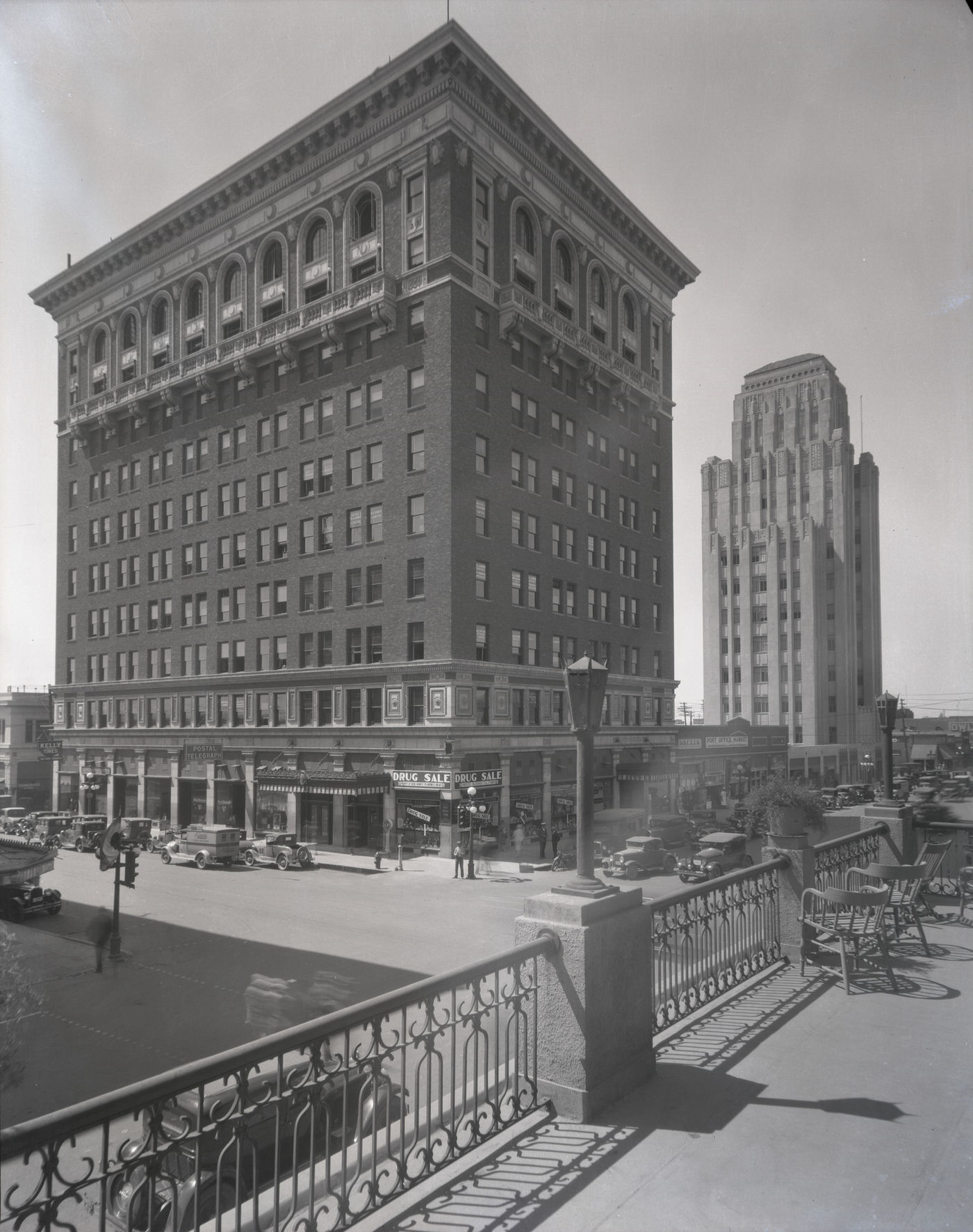 #132 Luhrs Building Exterior, 1930s