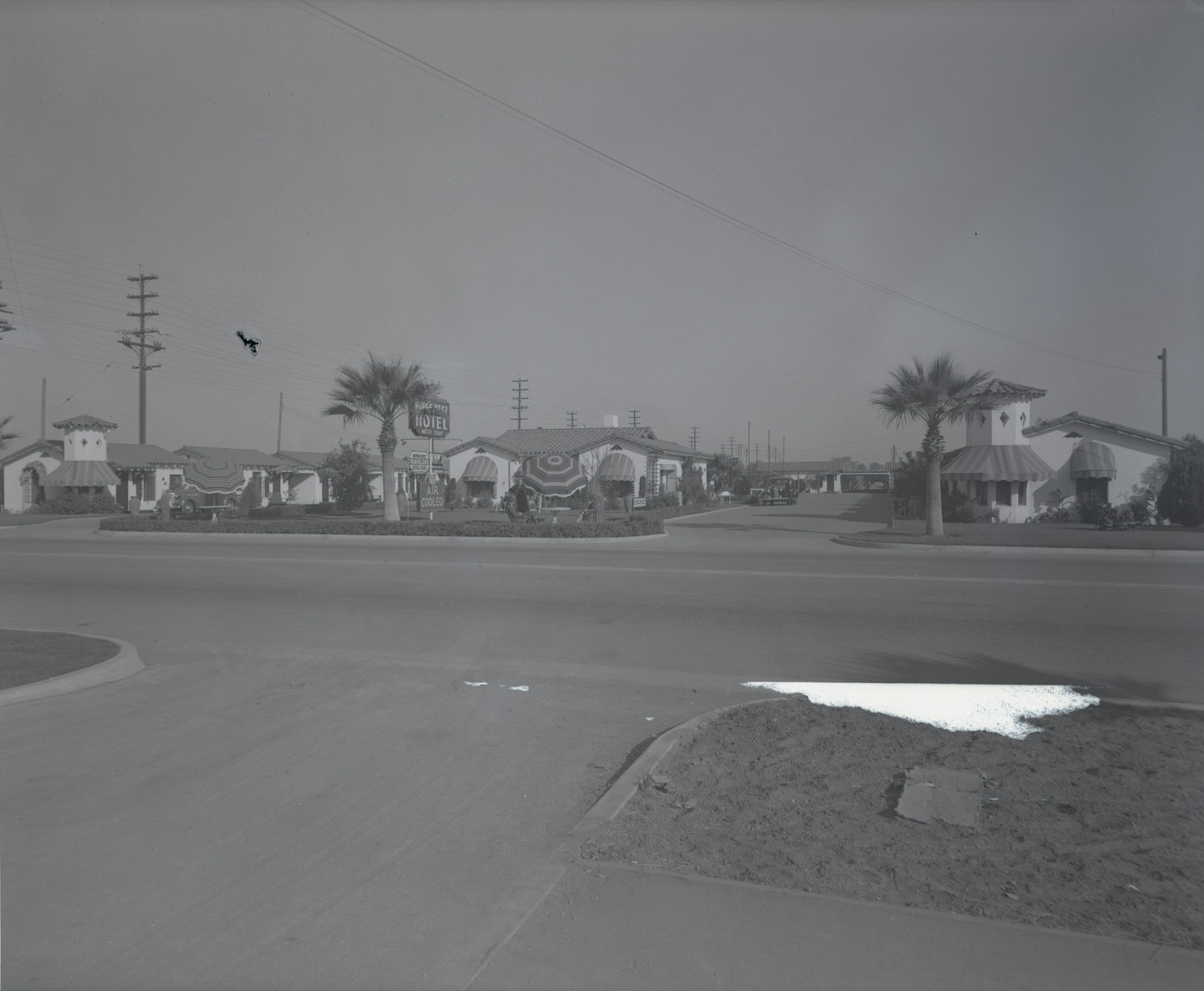 #15 King’s Rest Hotel Motor Court, 1930s