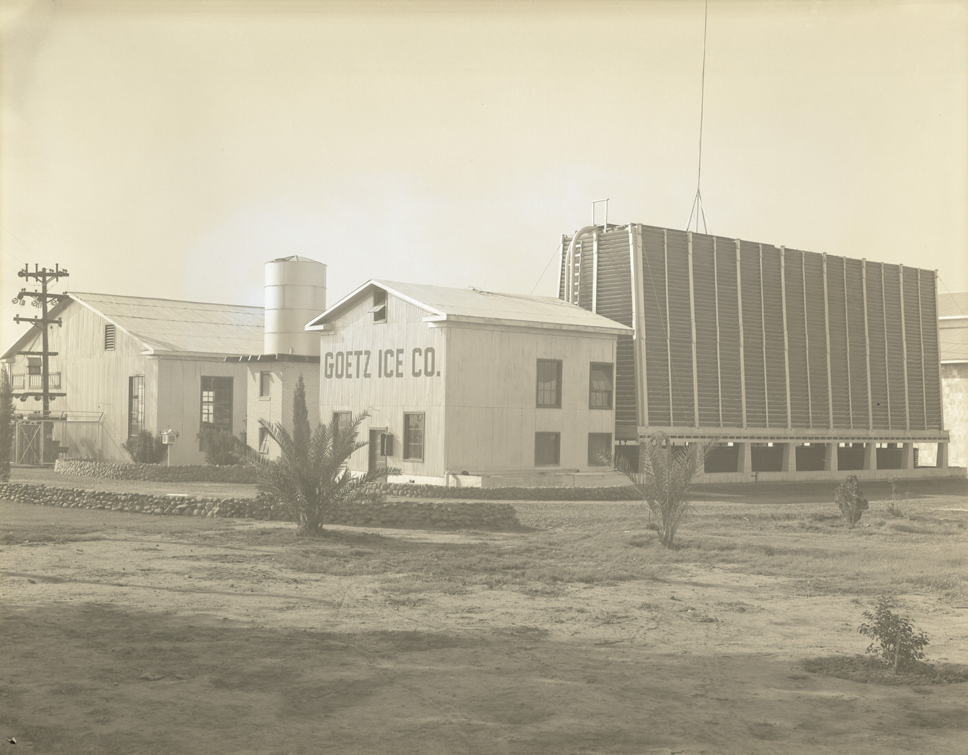 #83 Goetz Ice Co. Building Exterior, 1930s
