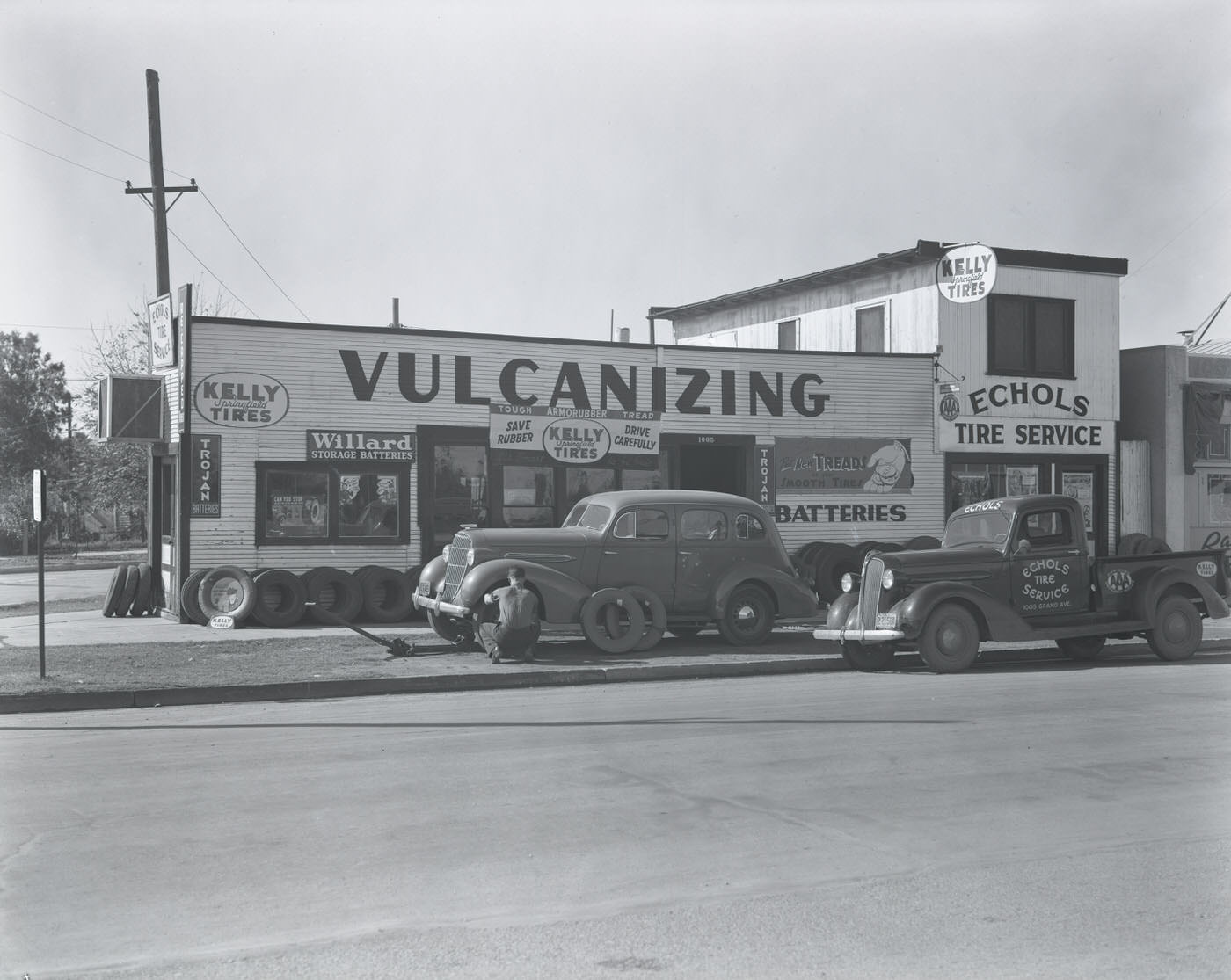 #12 Kelly-Springfield Tire Co. Building Exterior, 1941