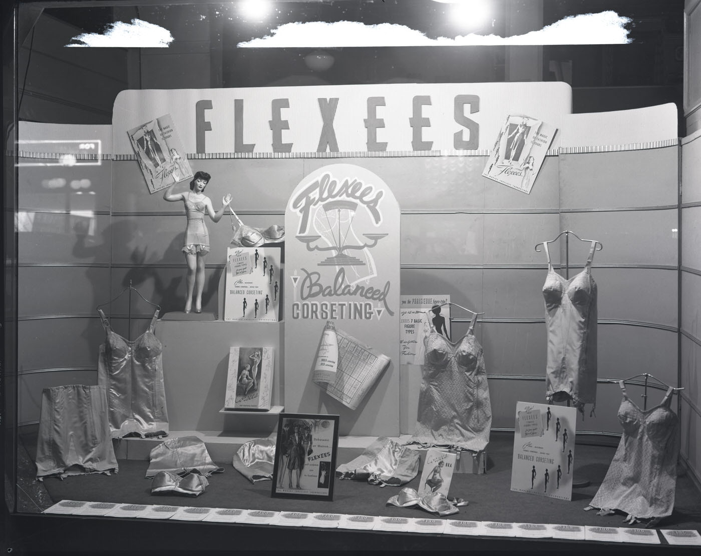 #24 Gosnell’s Display Window, 1941