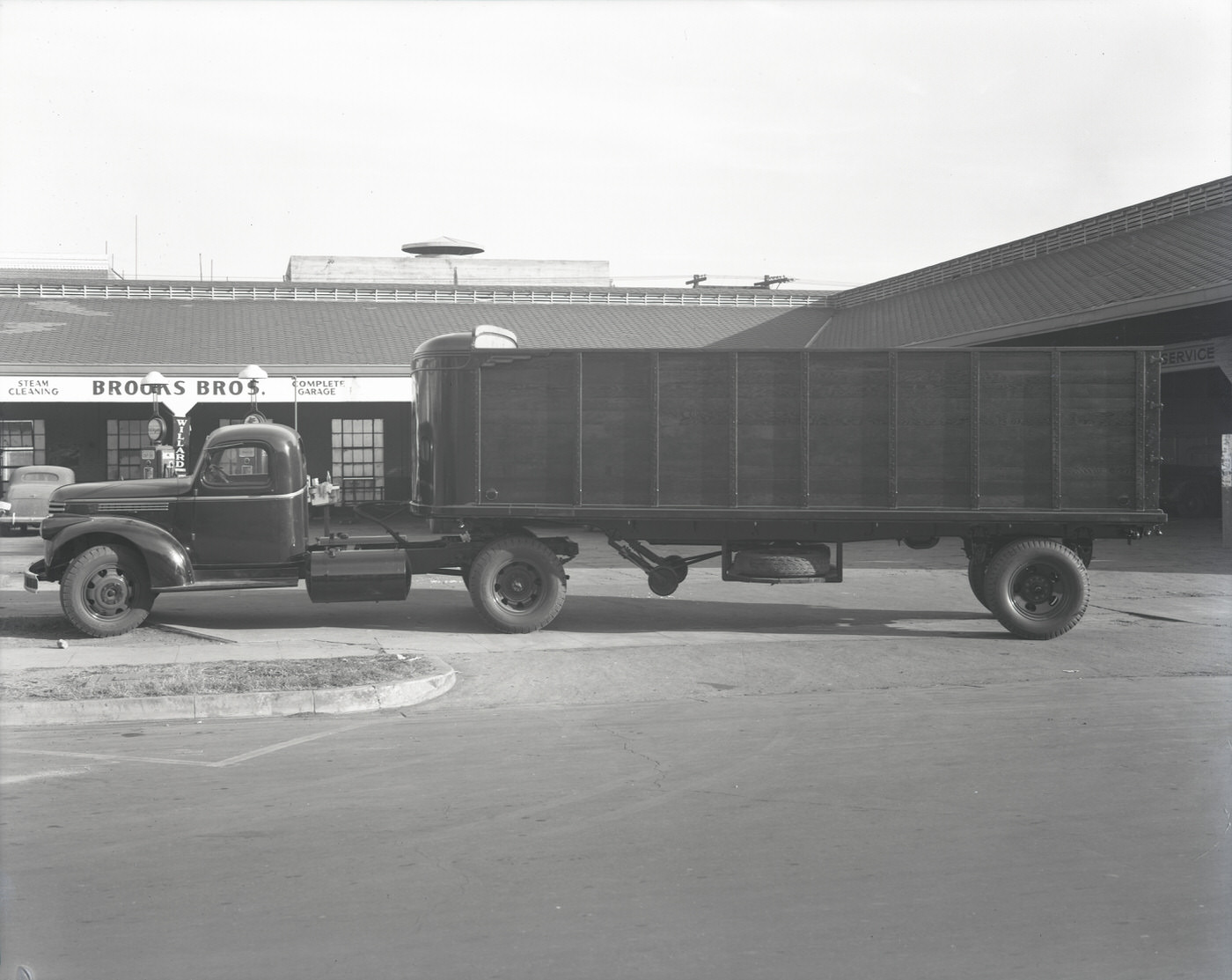 #35 Anchor Body & Steel Truck in Parking Lot, 1943