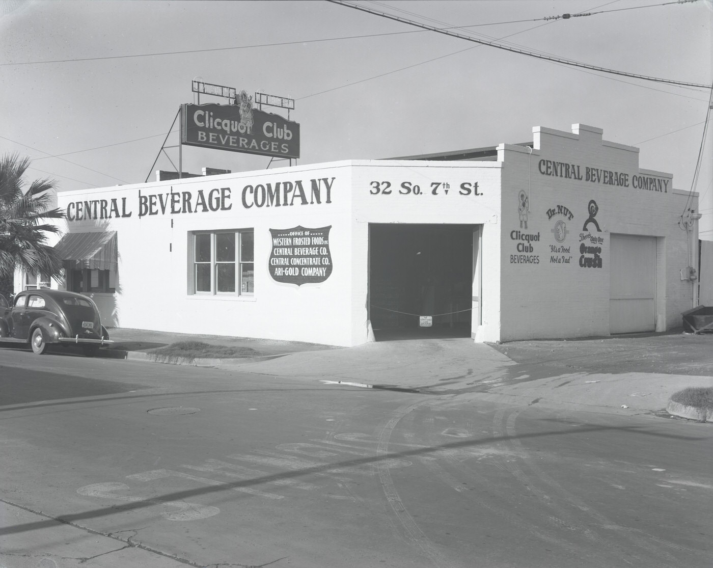 #20 Central Beverage Co. Building Exterior, 1943
