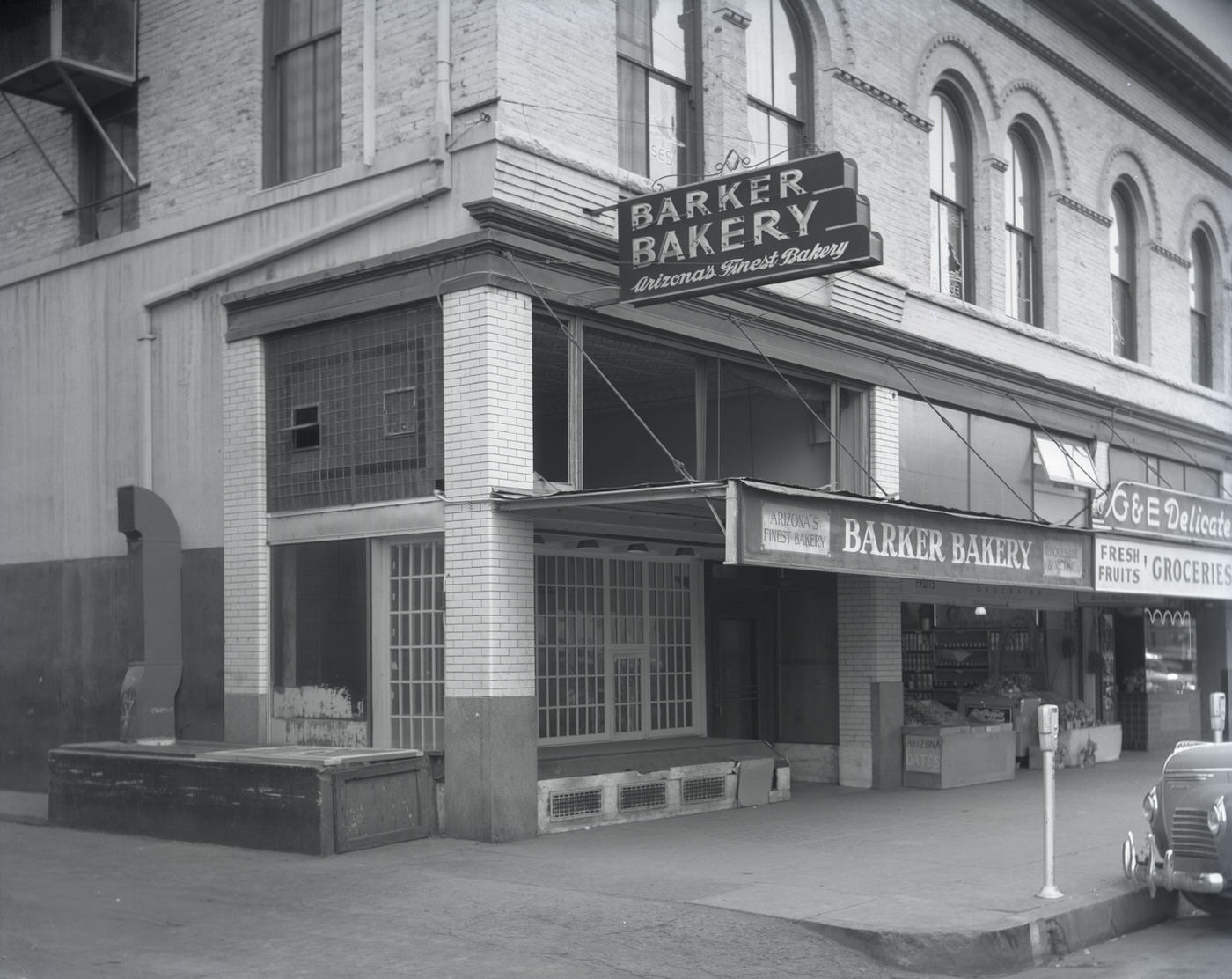 #59 Barker Bakery Building Exterior, 1943