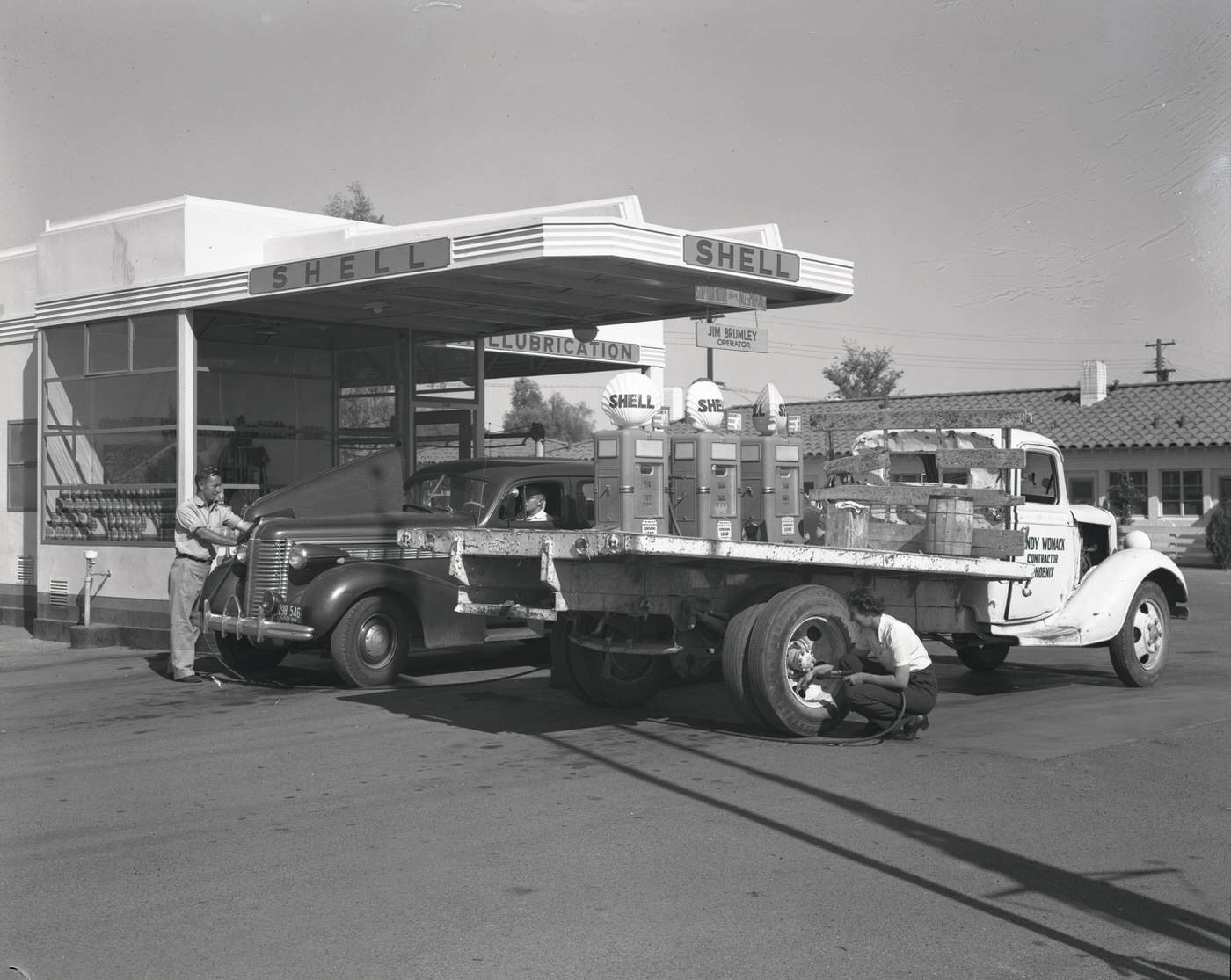 #10 Shell Oil Co. Service Station Exterior, 1944