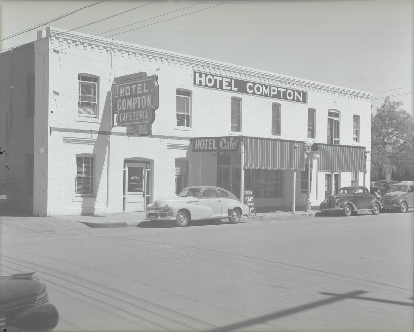 #40 Hotel Compton, 1944