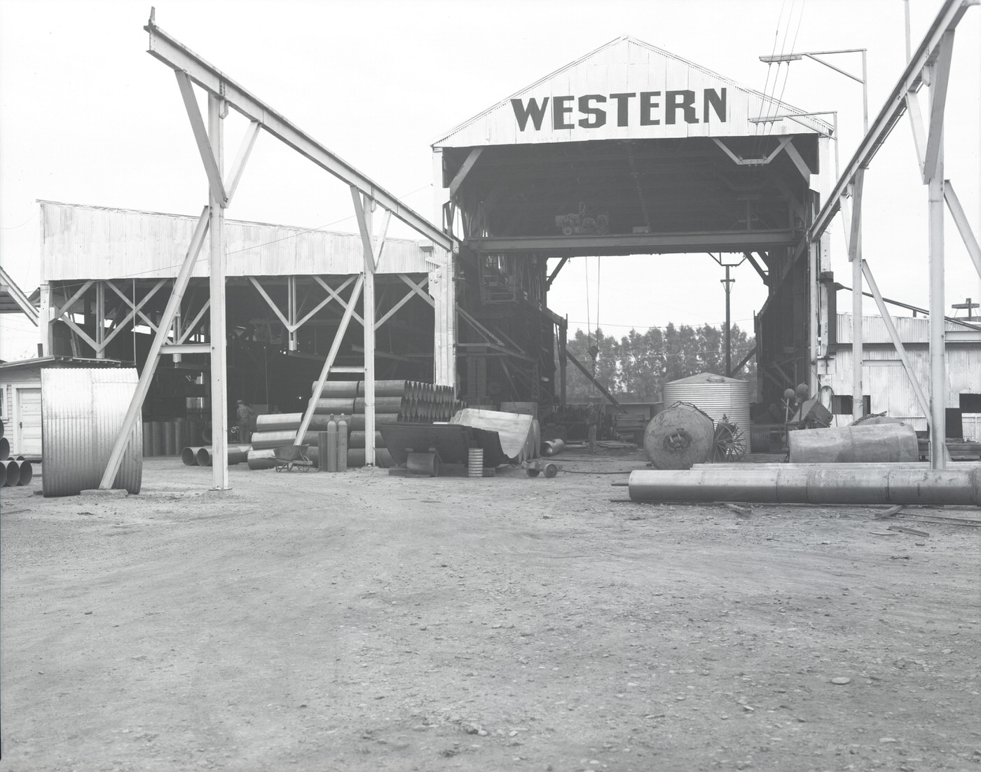 #72 Western Pipe & Steel Co. Facility Exterior, 1944