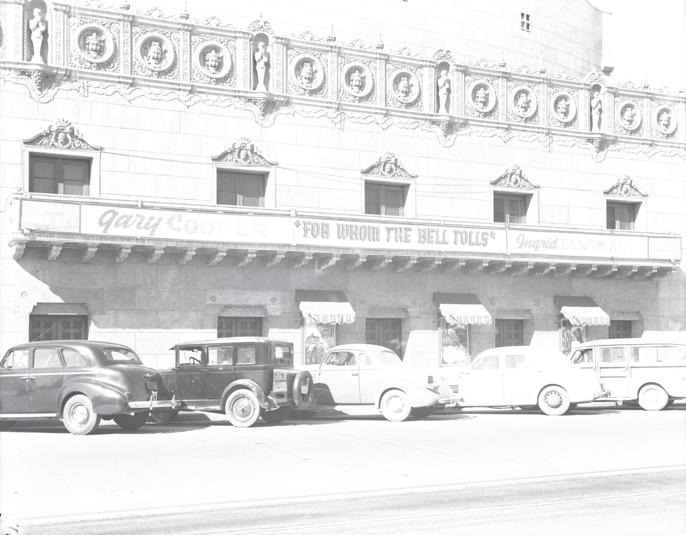 #52 Orpheum Theatre Exterior, 1945