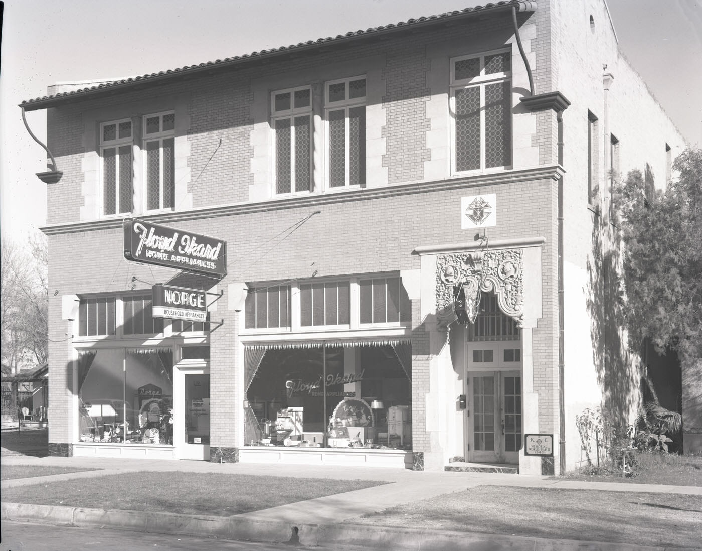 #54 Knights of Pythias Building Exterior, 1945