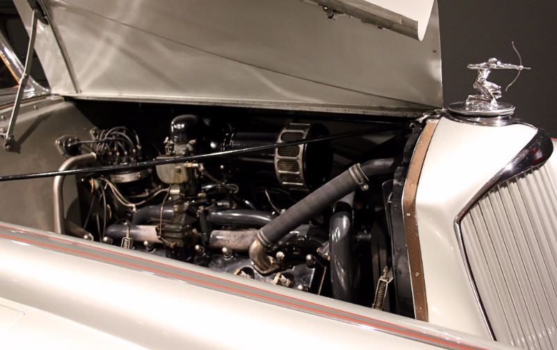 The Glistening Beauty: The Pierce-Arrow Silver Arrow of the 1930s Vehicles &; Transportation