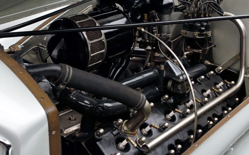 The Glistening Beauty: The Pierce-Arrow Silver Arrow of the 1930s Vehicles &; Transportation
