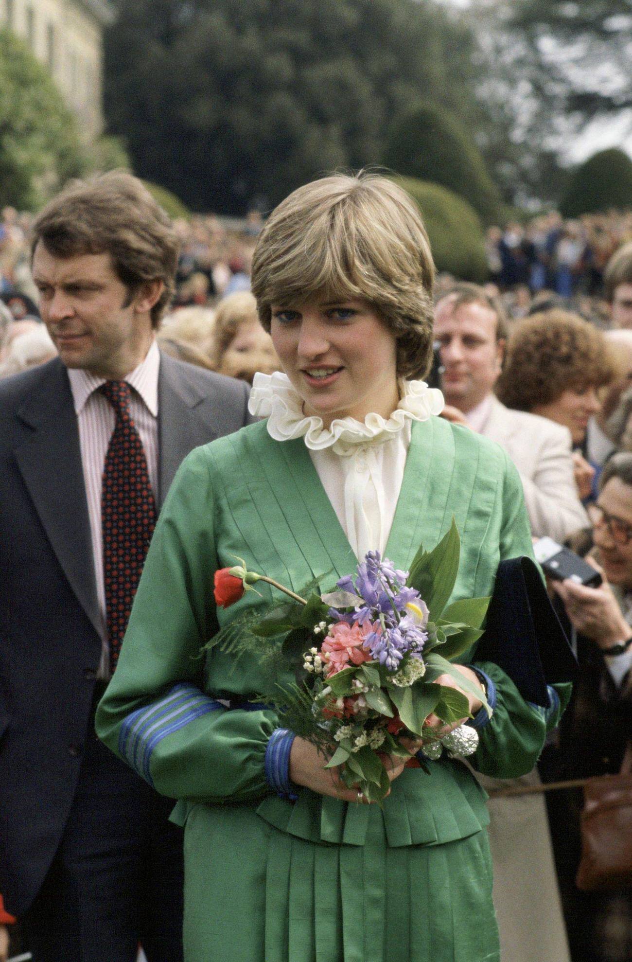 #51 Lady Diana Spencer on a Walkabout at Broadlands,