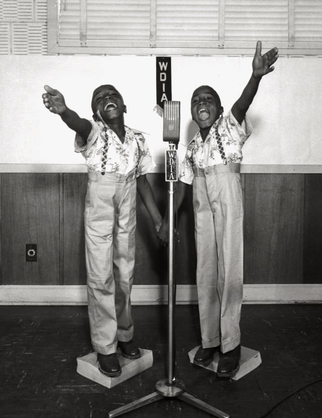 #3 The WDIA Twins, 1948.