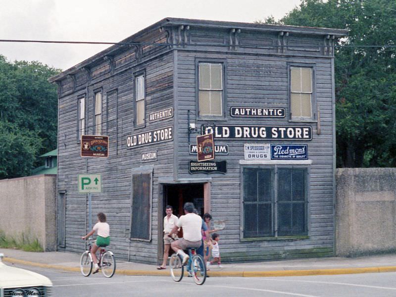 #17 Old Drug Store Museum, St. Augustine, 1986