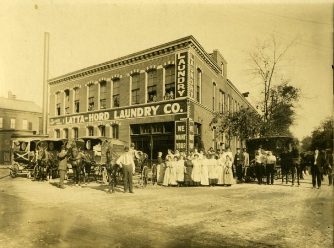 #105 Latta-Hord Laundry Company in St. Louis, Missouri, 1900.