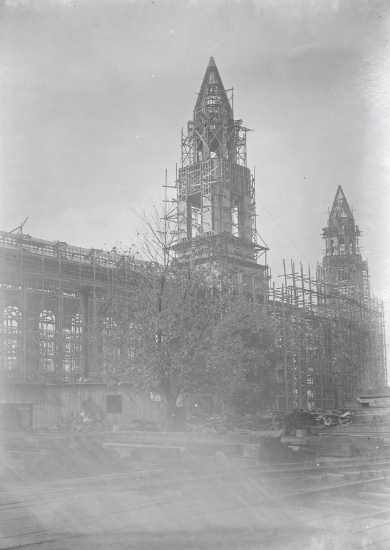 #154 A construction site in Forest Park, Saint Louis, Missouri, 1900