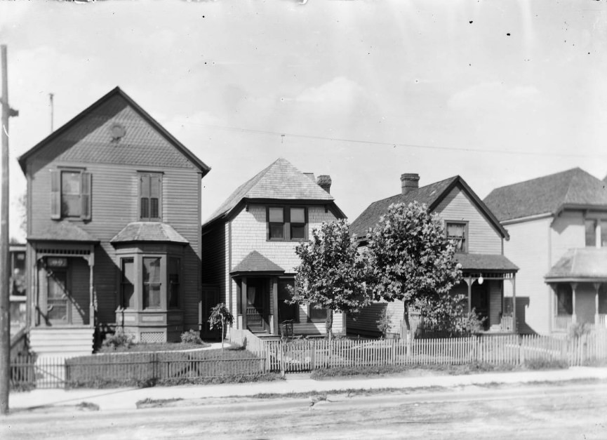 #238 House in the 3900 block of Lincoln Avenue, 1900