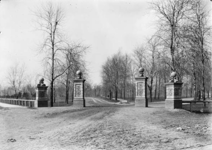 #243 O’Fallon Park entrance, 1905