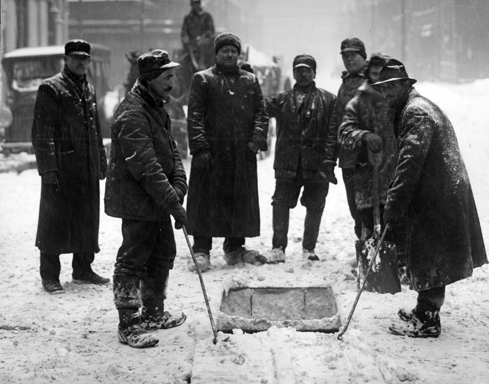 #76 Workers in Snowy Street, 1900