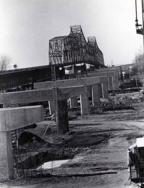 #42 Jefferson Barracks Bridge: Bridge-work, 1981
