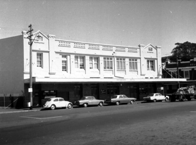 #20 Macquarie Hotel, Woolloomooloo, Sydney, 1968