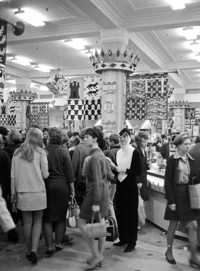 #66 English Fair, 1968