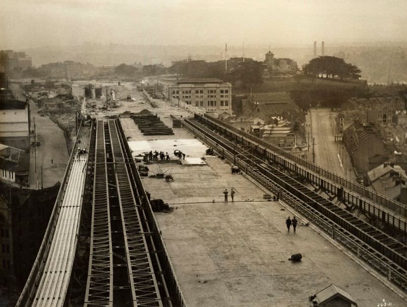 #18 Laying Sheet Asphalt on Roadway, May 26, 1931