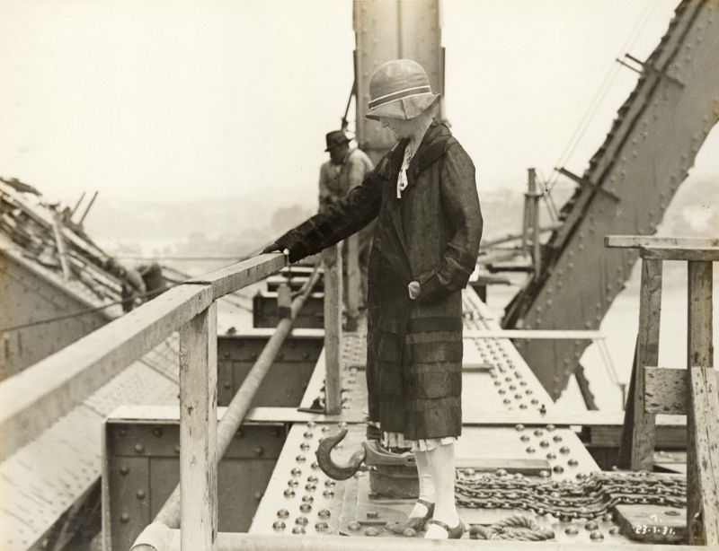 #19 Mrs J.J.C. Bradfield, January 23, 1931