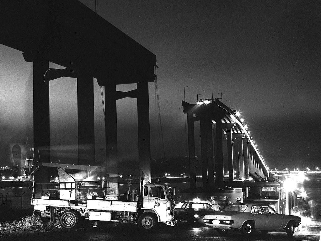 #7 Cars on edge taken just after the accident.