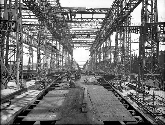 Building the Unsinkable: The Story of the Titanic&;s Construction and Rise to Fame Inventions