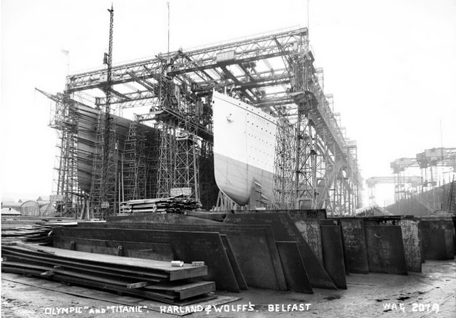 Building the Unsinkable: The Story of the Titanic&;s Construction and Rise to Fame Inventions