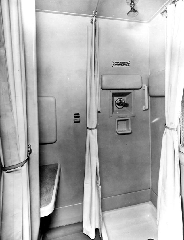 Blue Train shower room