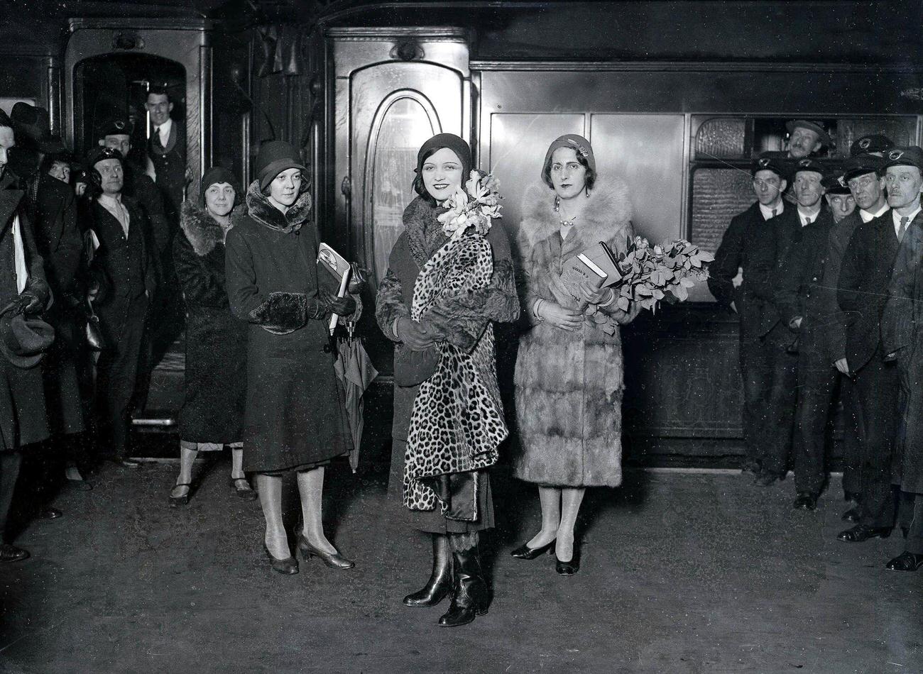 Film star Miss Pola Negri pictured upon arrival at London’s Victoria train station