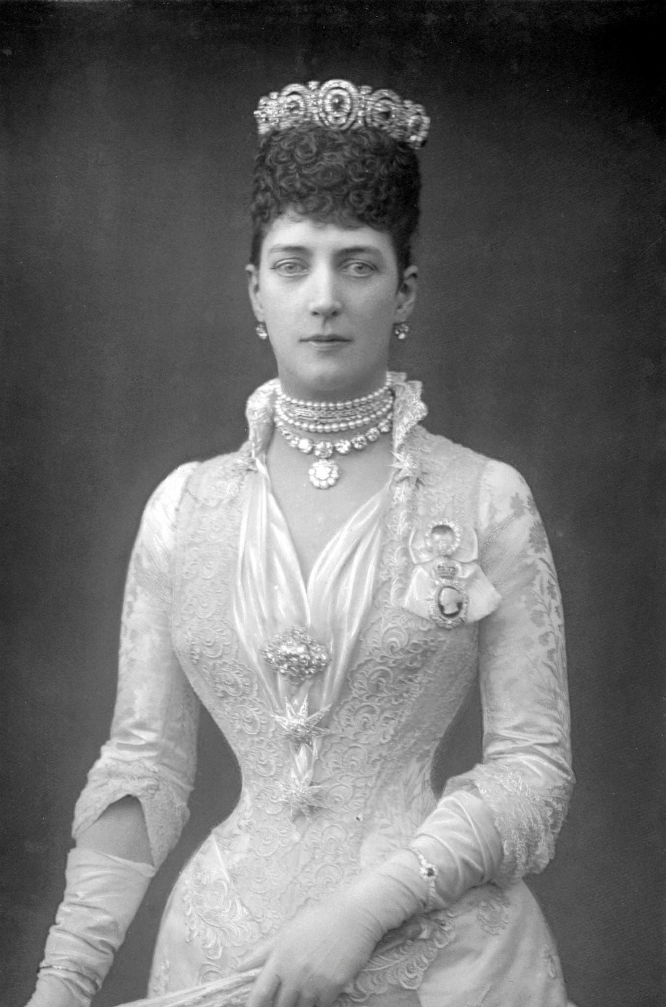 #11 Alexandra (1844-1925), Queen Consort of King Edward VII of Great Britain, 1890.