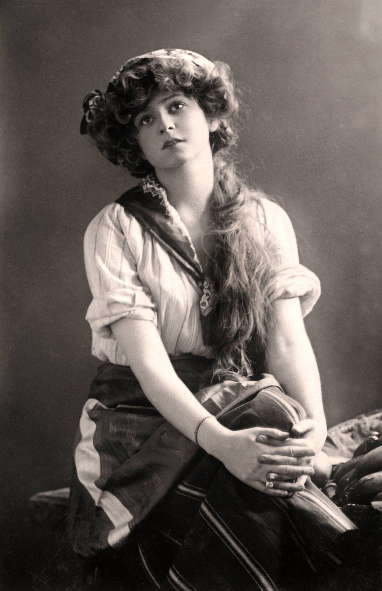 #12 Gabrielle Ray (1883-1973), English actress.