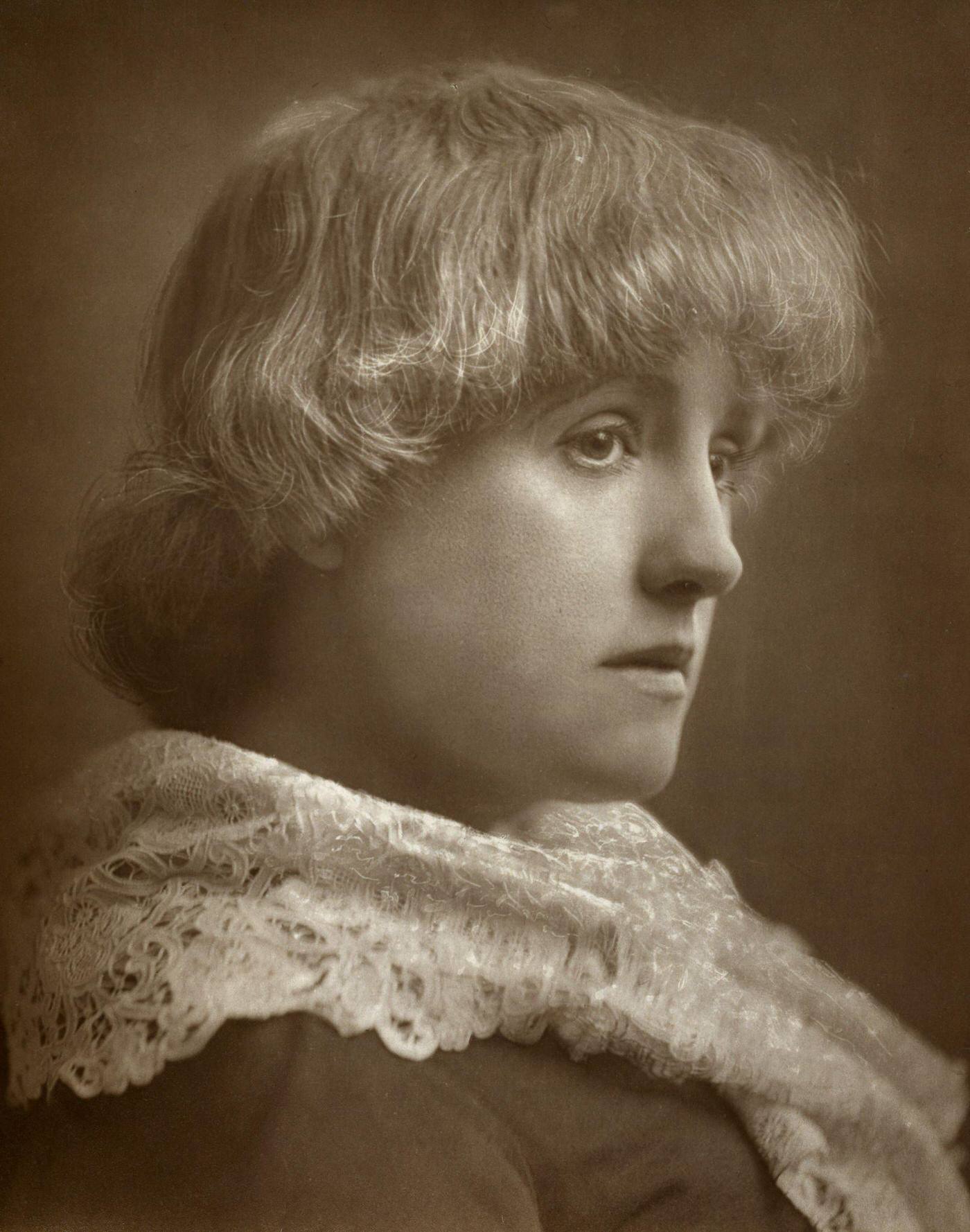 #5 Mary Eastlake, British actress, 1883.