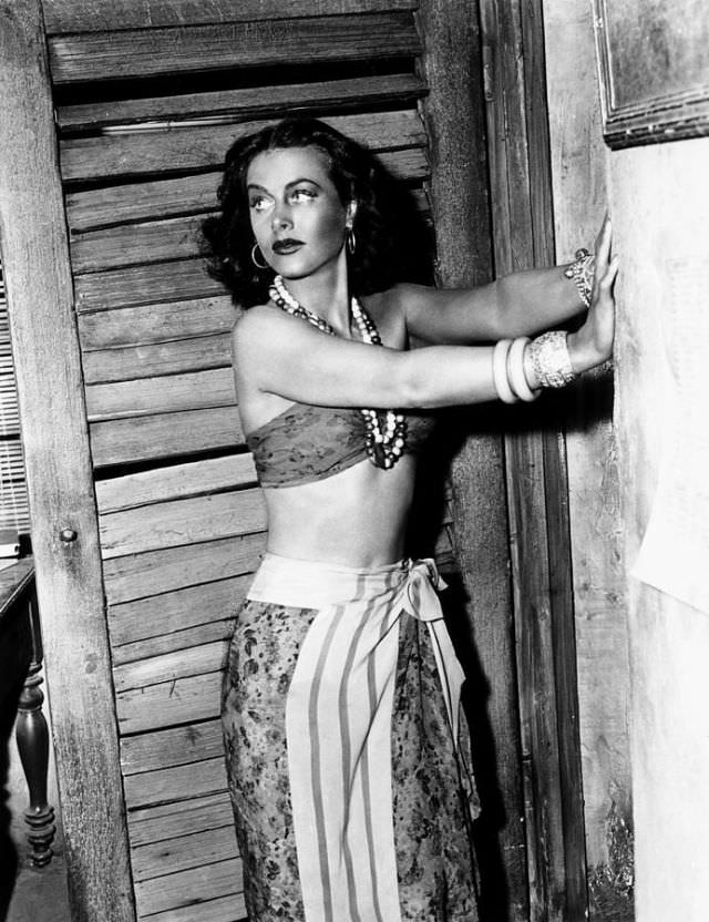 Journey to the Heart of Darkness: Fabulous Photos of Hedy Lam in White Cargo 1942 Movies